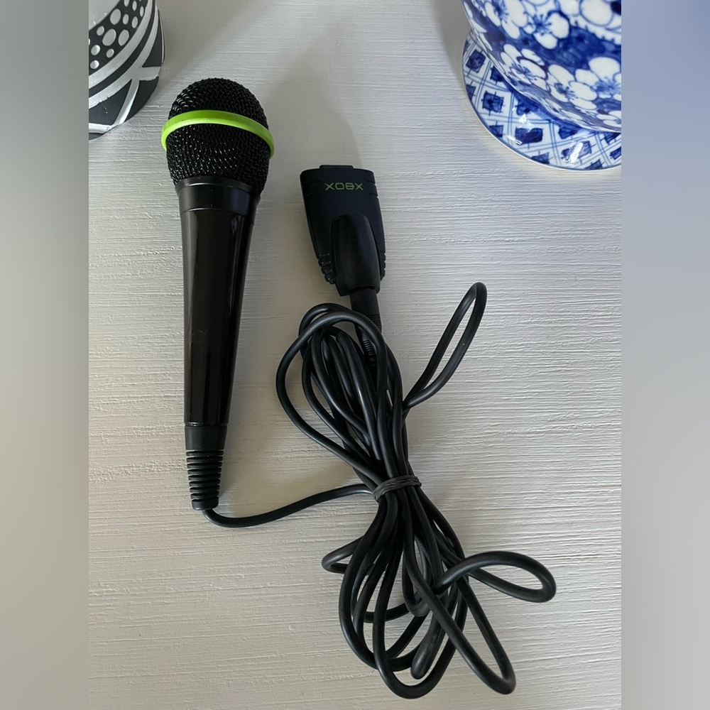 Original OG Xbox Wired Microphone with Mad Catz Microphone Adapter